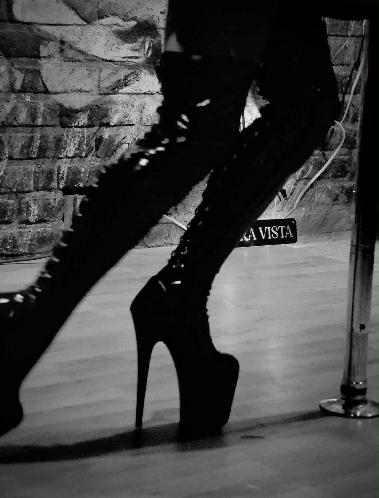 Show de Pole en Goat: Primavera, foto 12