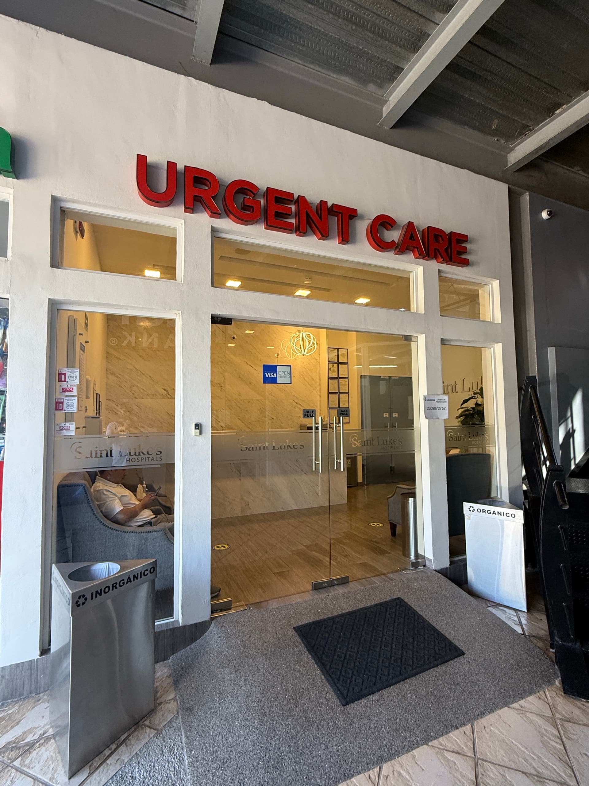 Saint Luke's Hospital, foto 2